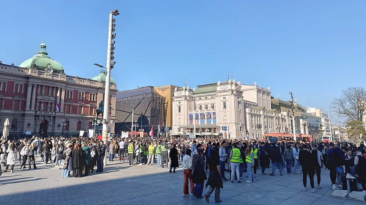 Фермеры Сербии пригрозили приехать на тракторах на митинг в Белграде