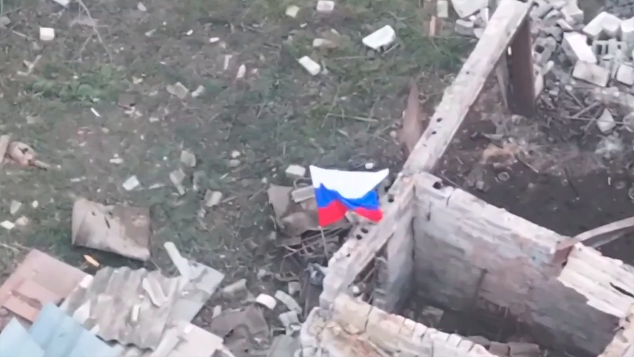 Опубликованы кадры боев за Пятихатки в Запорожской области Опубликованы кадры боев за Пятихатки в Запорожской области