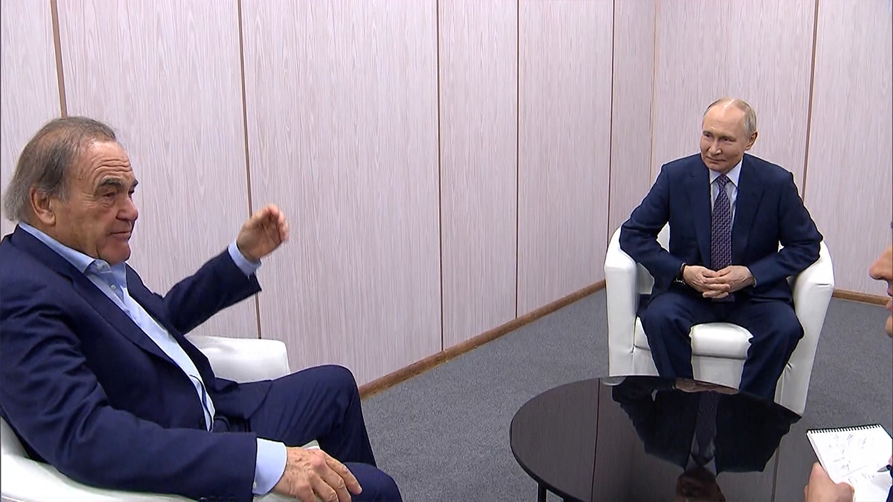 Путин встретился с Оливером Стоуном