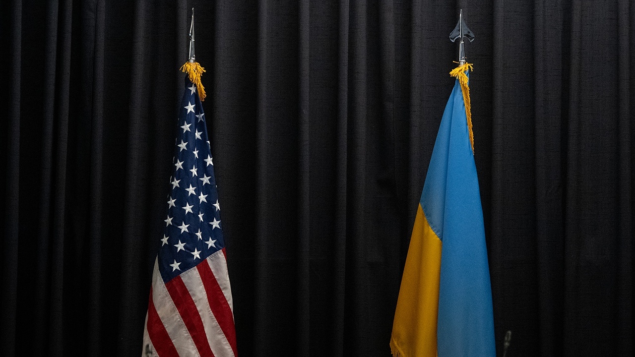NYT: в сделку по ресурсам Украины не вошли гарантии безопасности от США NYT: в сделку по ресурсам Украины не вошли гарантии безопасности от США