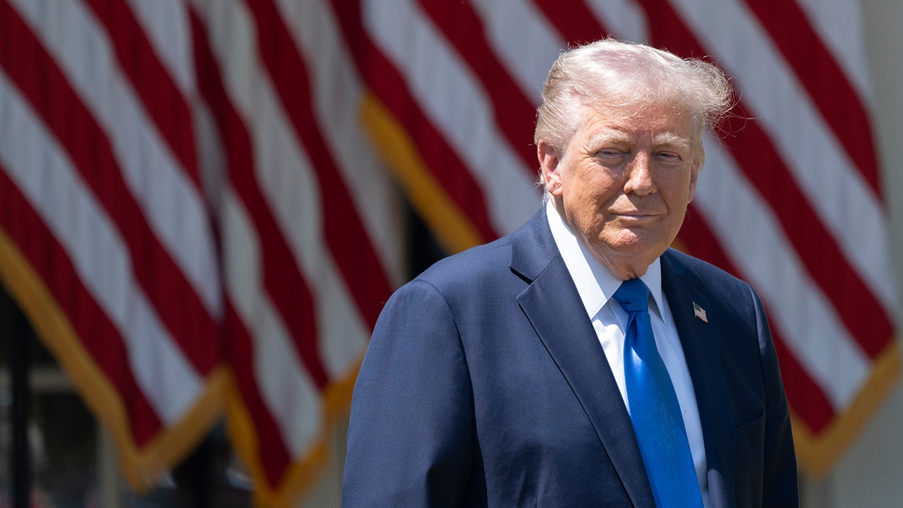 Bloomberg: окружение Трампа предлагает ему варианты давления на Россию Bloomberg: окружение Трампа предлагает ему варианты давления на Россию