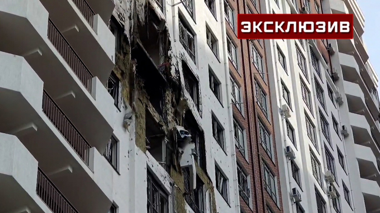 Пострадавший от удара БПЛА дом в Новороссийске сняли на видео Пострадавший от удара БПЛА дом в Новороссийске сняли на видео