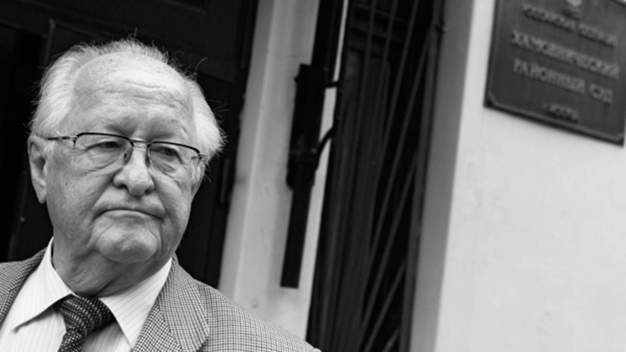 Экс-глава Центробанка Виктор Геращенко умер в возрасте 87 лет Экс-глава Центробанка Виктор Геращенко умер в возрасте 87 лет