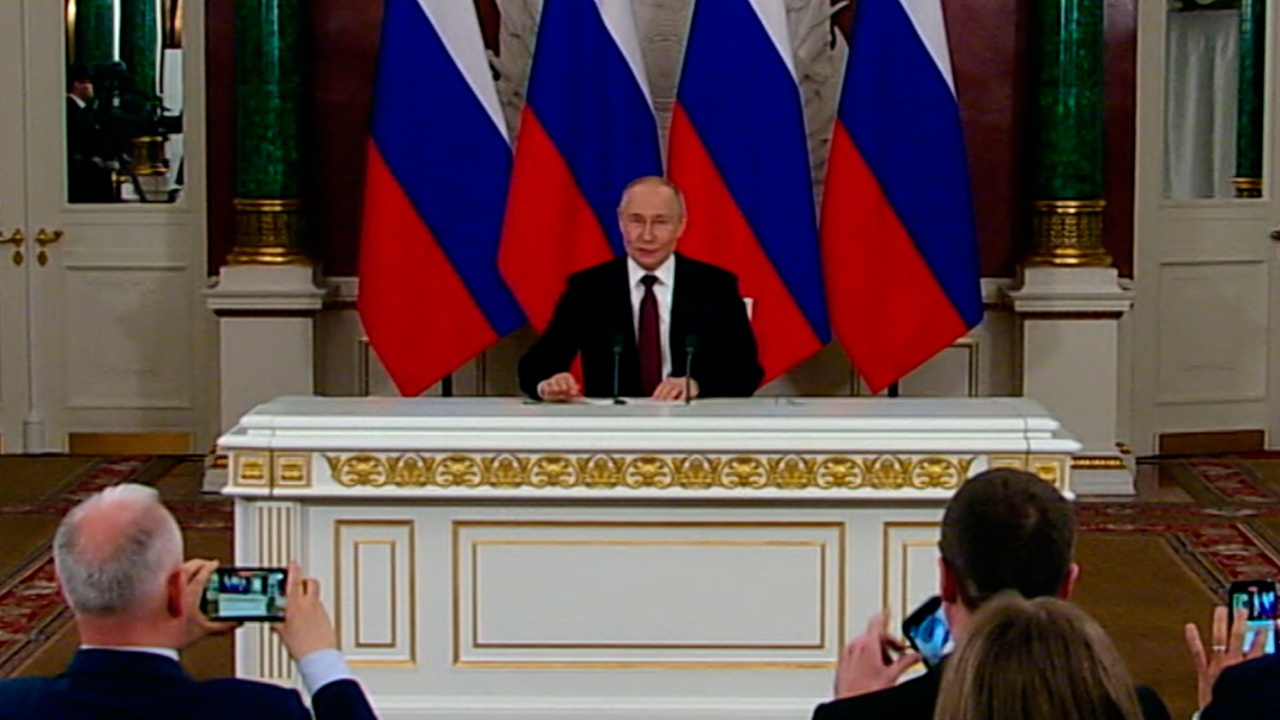 Путин рассказал, сколько раз Киев нарушил режим прекращения огня Путин рассказал, сколько раз Киев нарушил режим прекращения огня