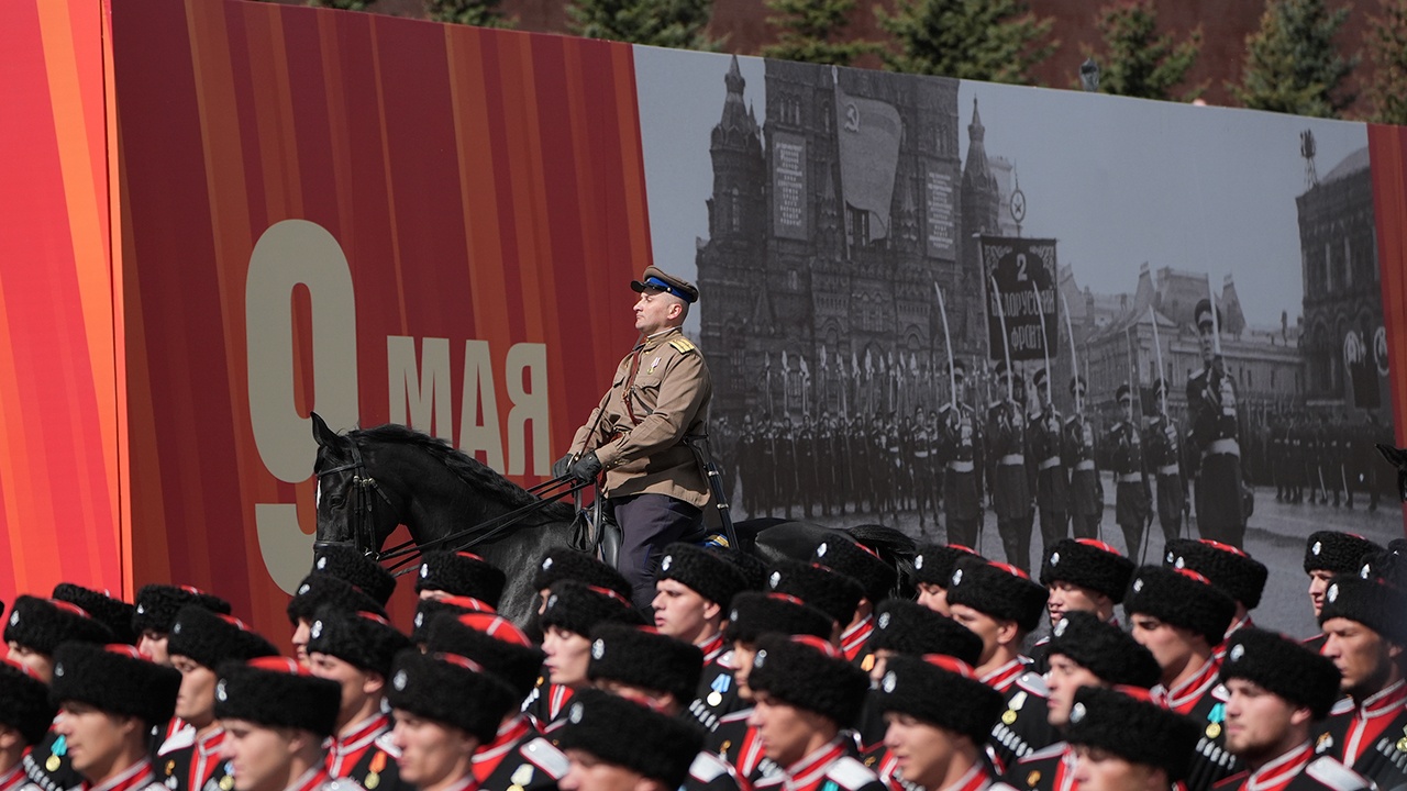 Обозленная Европа: как Запад отреагировал на празднование 9 Мая в Москве Обозленная Европа: как Запад отреагировал на празднование 9 Мая в Москве