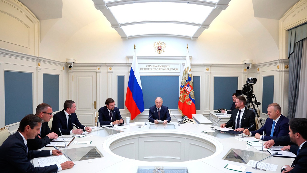 Путин отметил, что Россия до сих пор поставляет ядерное топливо США Путин отметил, что Россия до сих пор поставляет ядерное топливо США