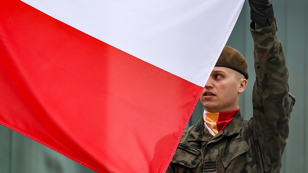 В Польше опровергли слова Келлога о планах направить солдат на Украину В Польше опровергли слова Келлога о планах направить солдат на Украину