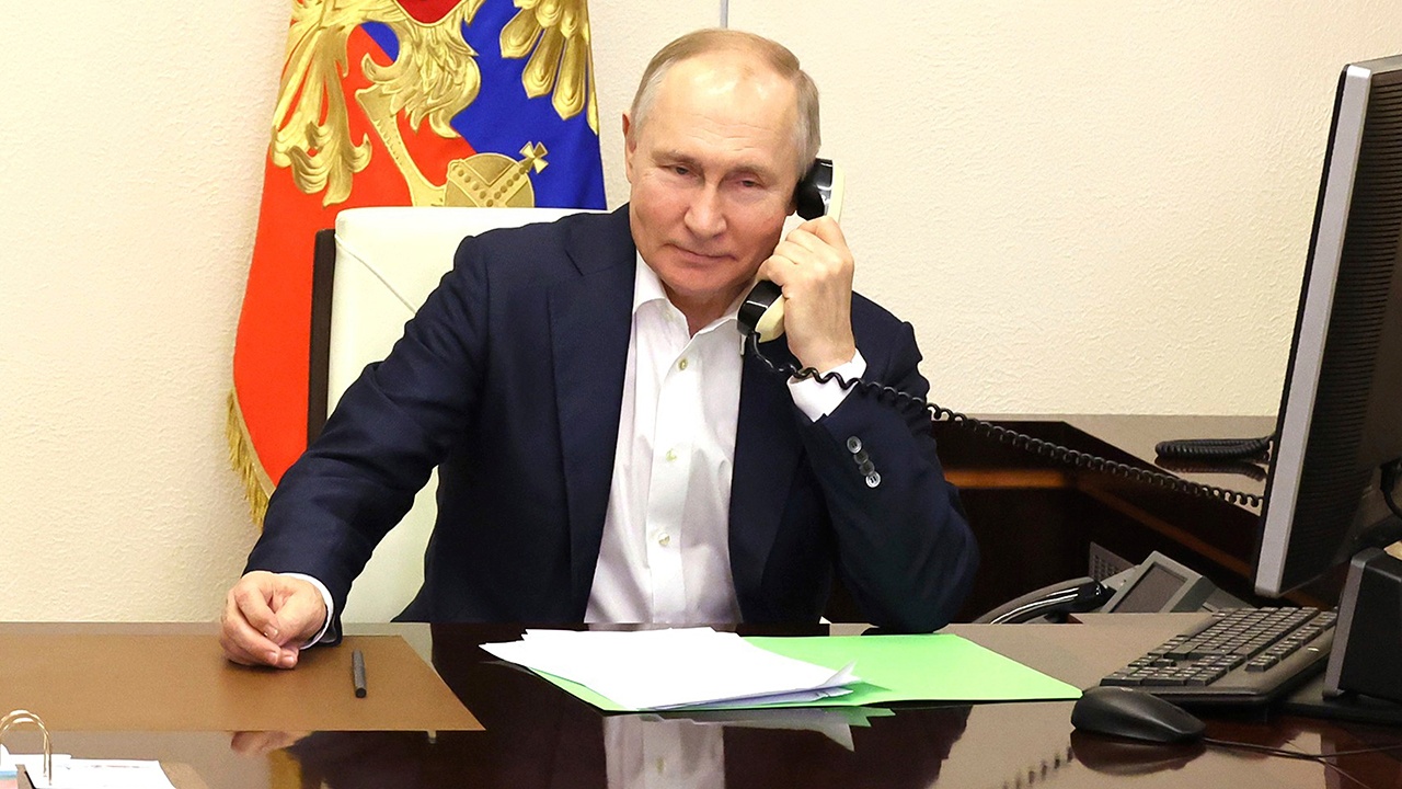 Путин провел телефонный разговор с президентом Бразилии Путин провел телефонный разговор с президентом Бразилии