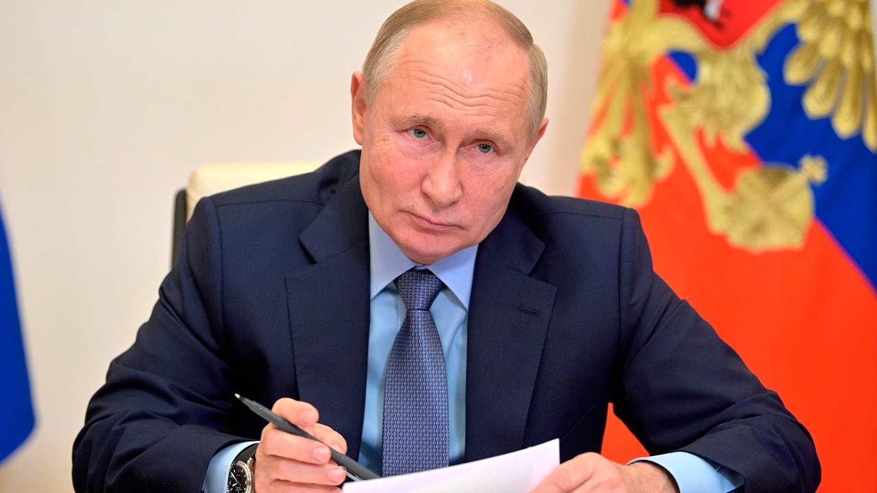 Путин утвердил состав делегации для переговоров с Украиной Путин утвердил состав делегации для переговоров с Украиной