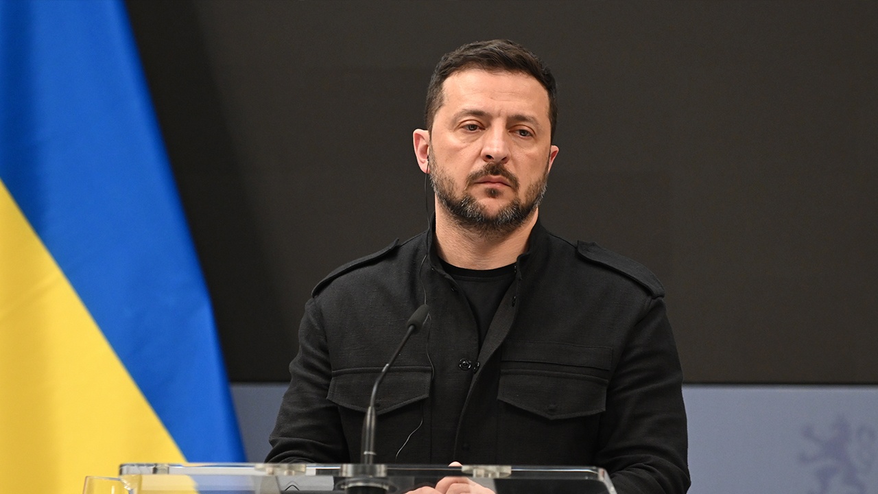Азаров: Зеленский за шесть лет не принес Украине ничего, кроме войны Азаров: Зеленский за шесть лет не принес Украине ничего, кроме войны