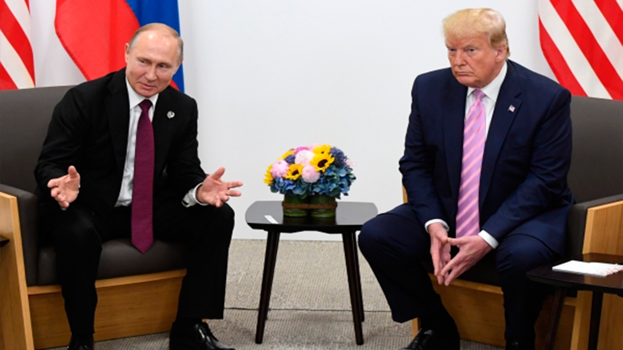 Трамп заявил Путину, что глубоко впечатлен ценой победы русских в Великой Отечественной Трамп заявил Путину, что глубоко впечатлен ценой победы русских в Великой Отечественной
