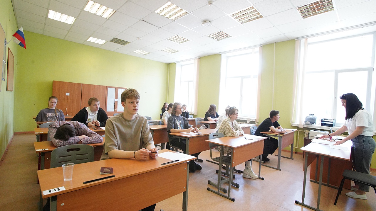 Более 1,6 миллиона школьников сдадут ОГЭ в 2025 году Более 1,6 миллиона школьников сдадут ОГЭ в 2025 году