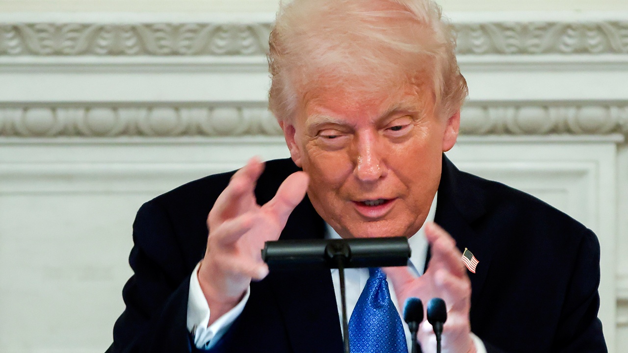 Трамп обвинил в измене окружение Байдена за сокрытие информации Трамп обвинил в измене окружение Байдена за сокрытие информации