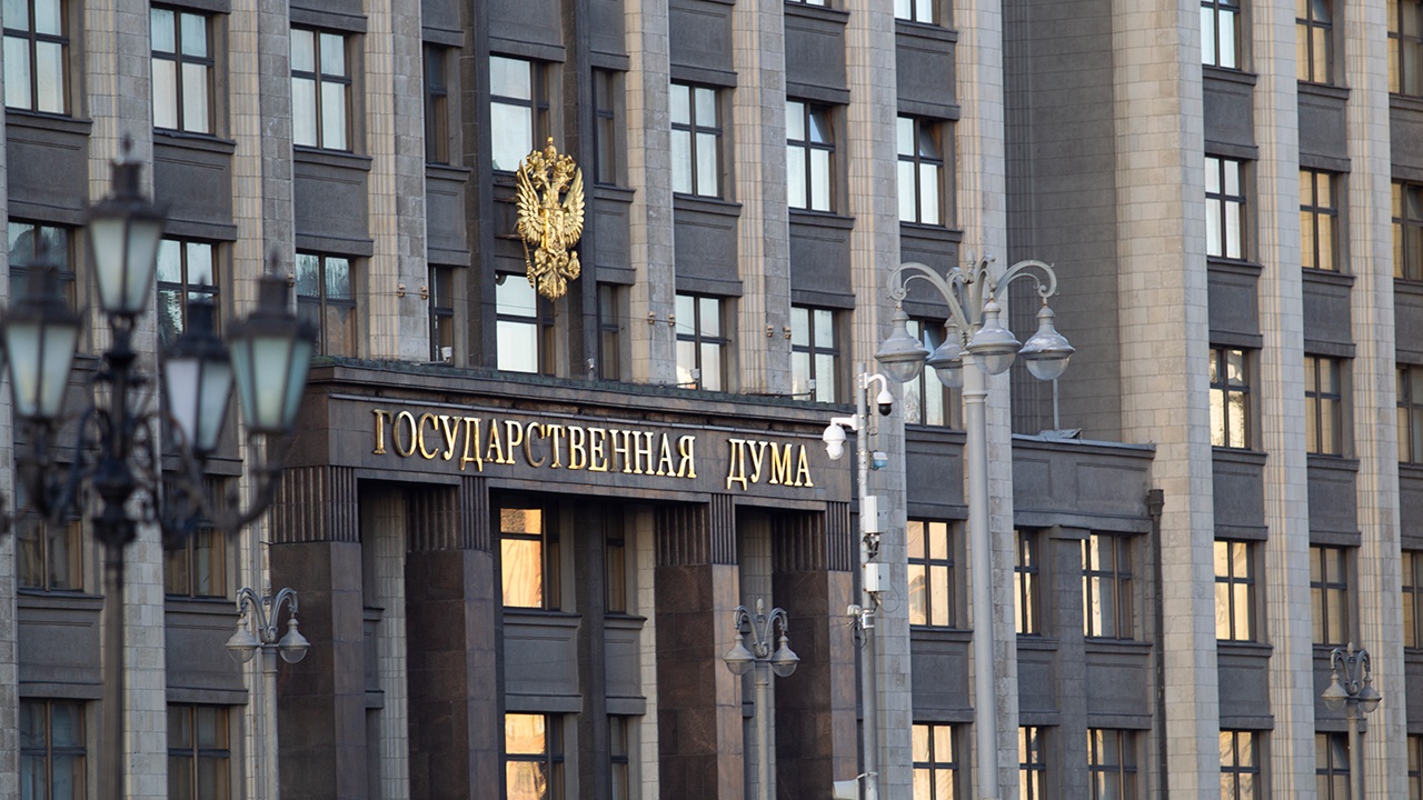 В ГД утвердили штраф до 500 тысяч рублей за продажу энергетиков детям В ГД утвердили штраф до 500 тысяч рублей за продажу энергетиков детям