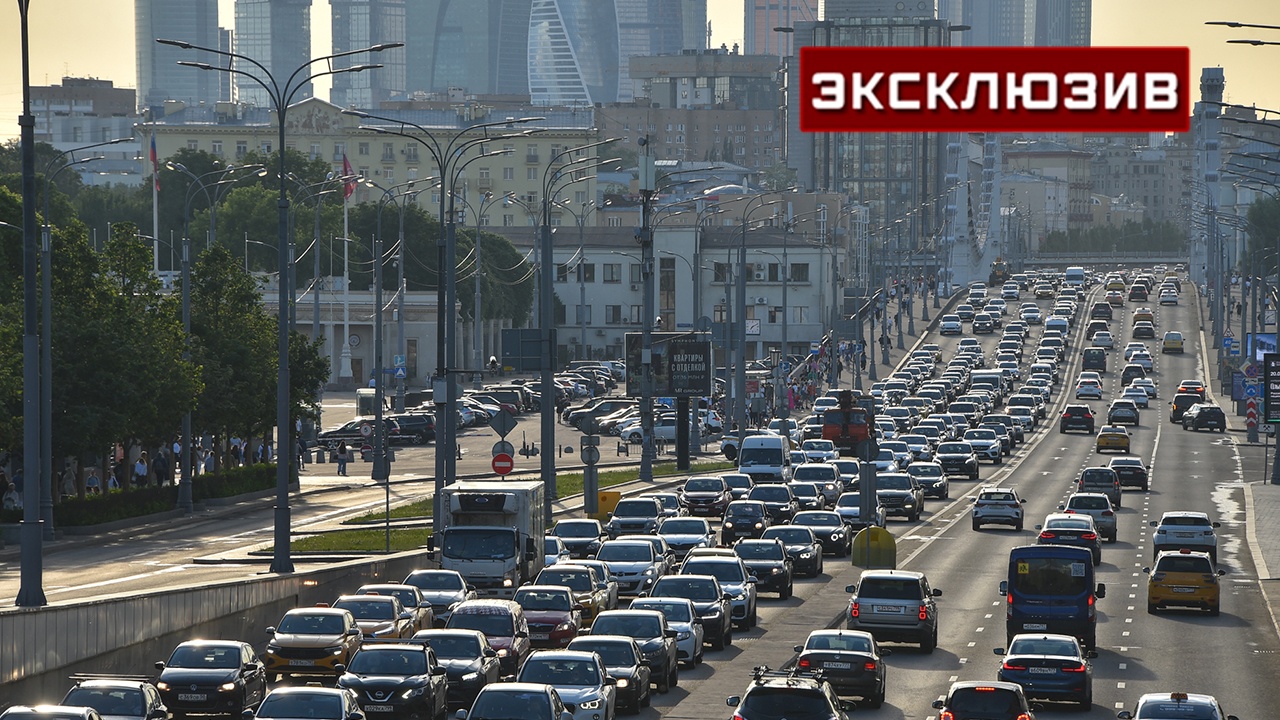 Россиянам рассказали, как безопасно водить машину в жару Россиянам рассказали, как безопасно водить машину в жару