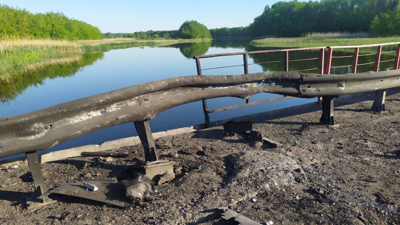 Дрон ВСУ атаковал мост в Курской области Дрон ВСУ атаковал мост в Курской области