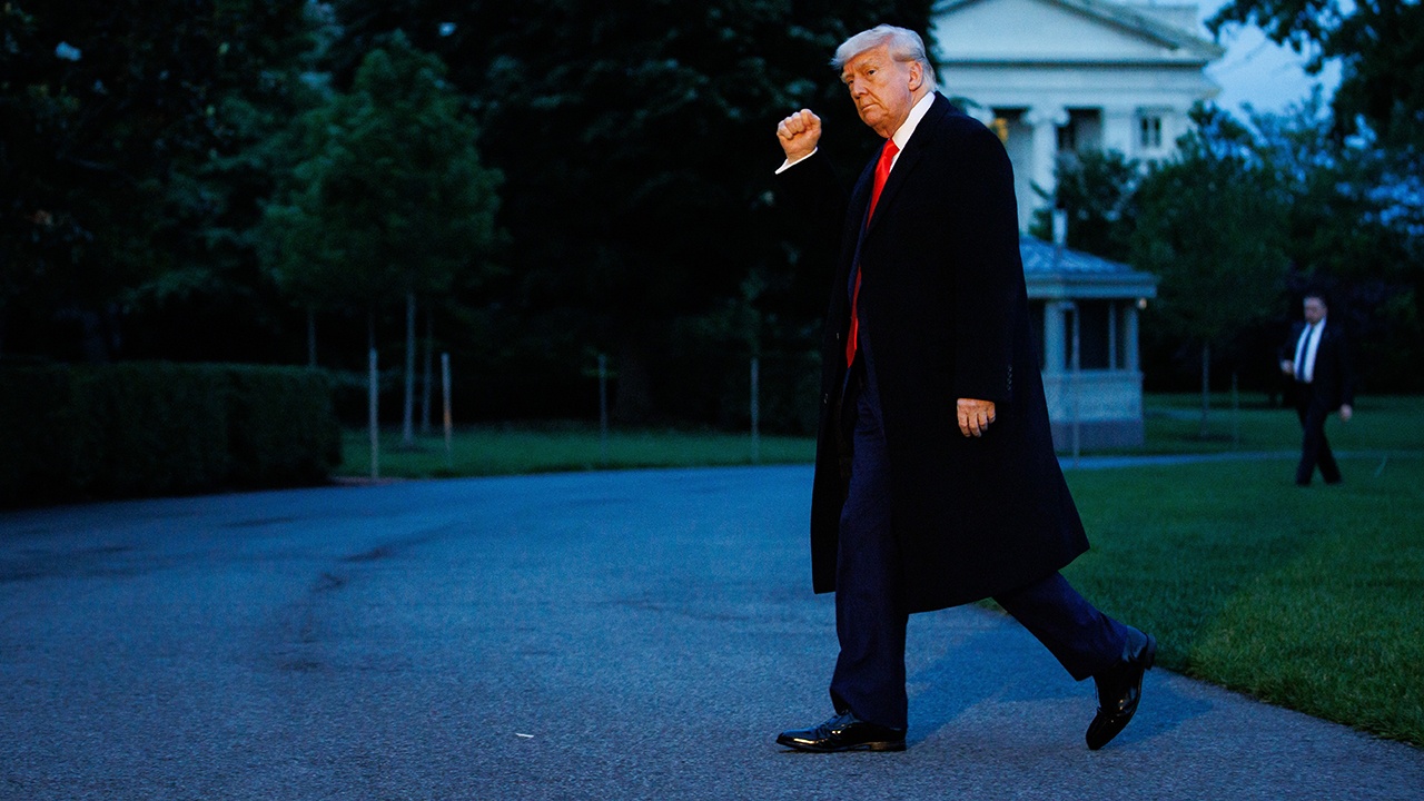 Трамп планирует ввести пошлины в 50% на товары из ЕС с 1 июня Трамп планирует ввести пошлины в 50% на товары из ЕС с 1 июня