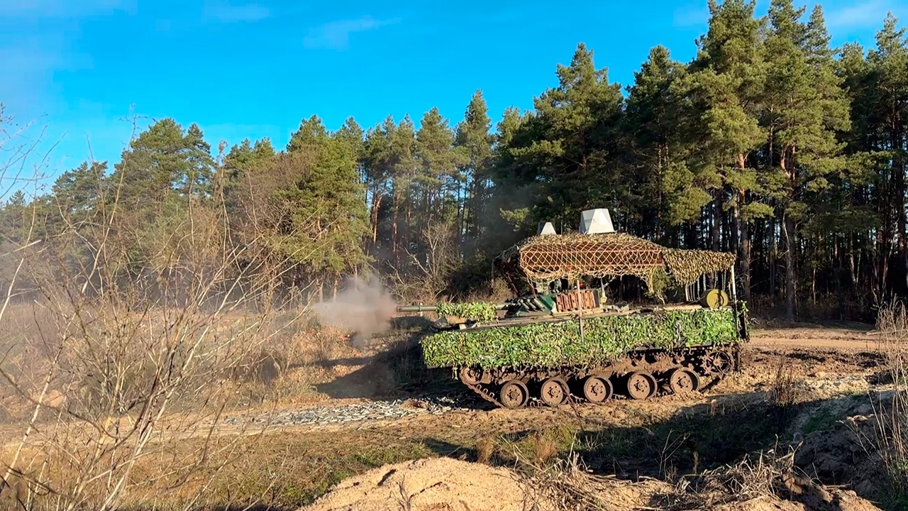 Крымские десантники на БМД уничтожили пехоту ВСУ в Сумской области Крымские десантники на БМД уничтожили пехоту ВСУ в Сумской области