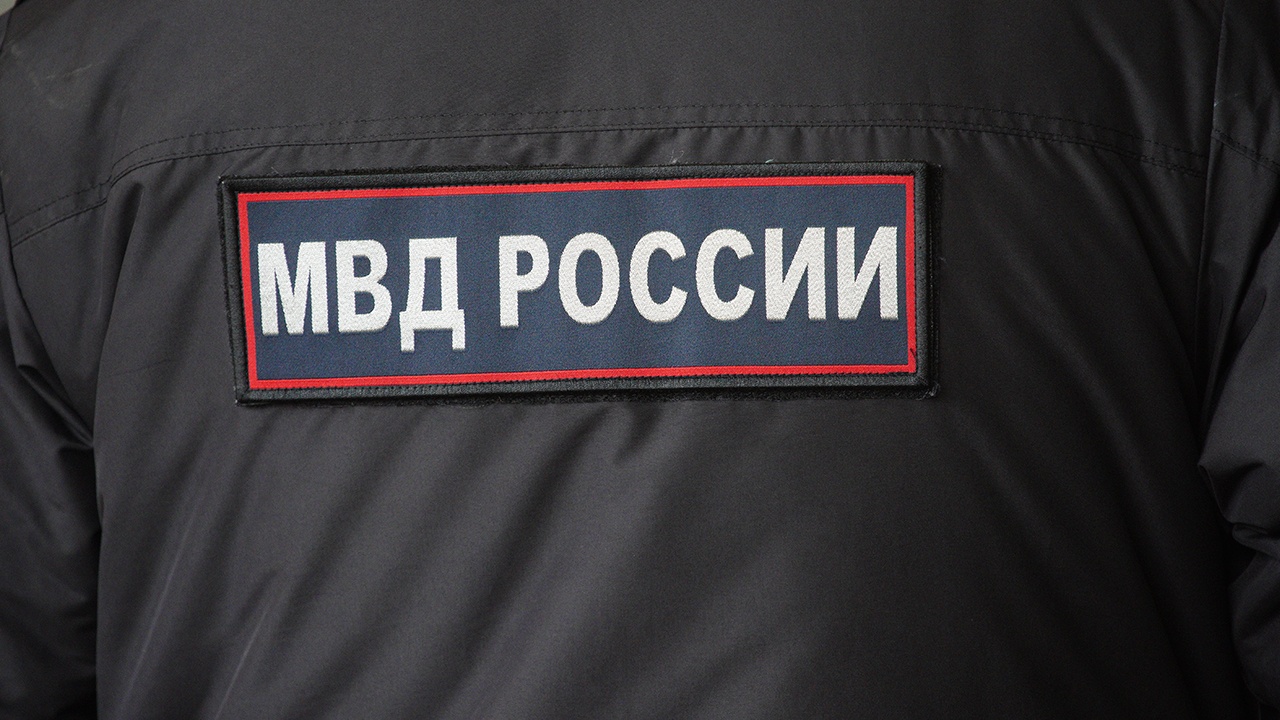 В Ленобласти прохожий ударил ножом подростка в ходе «конфликта поколений» В Ленобласти прохожий ударил ножом подростка в ходе «конфликта поколений»