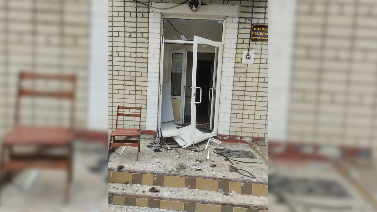 Больница и машина скорой попали под удар беспилотника ВСУ в Алешках Больница и машина скорой попали под удар беспилотника ВСУ в Алешках