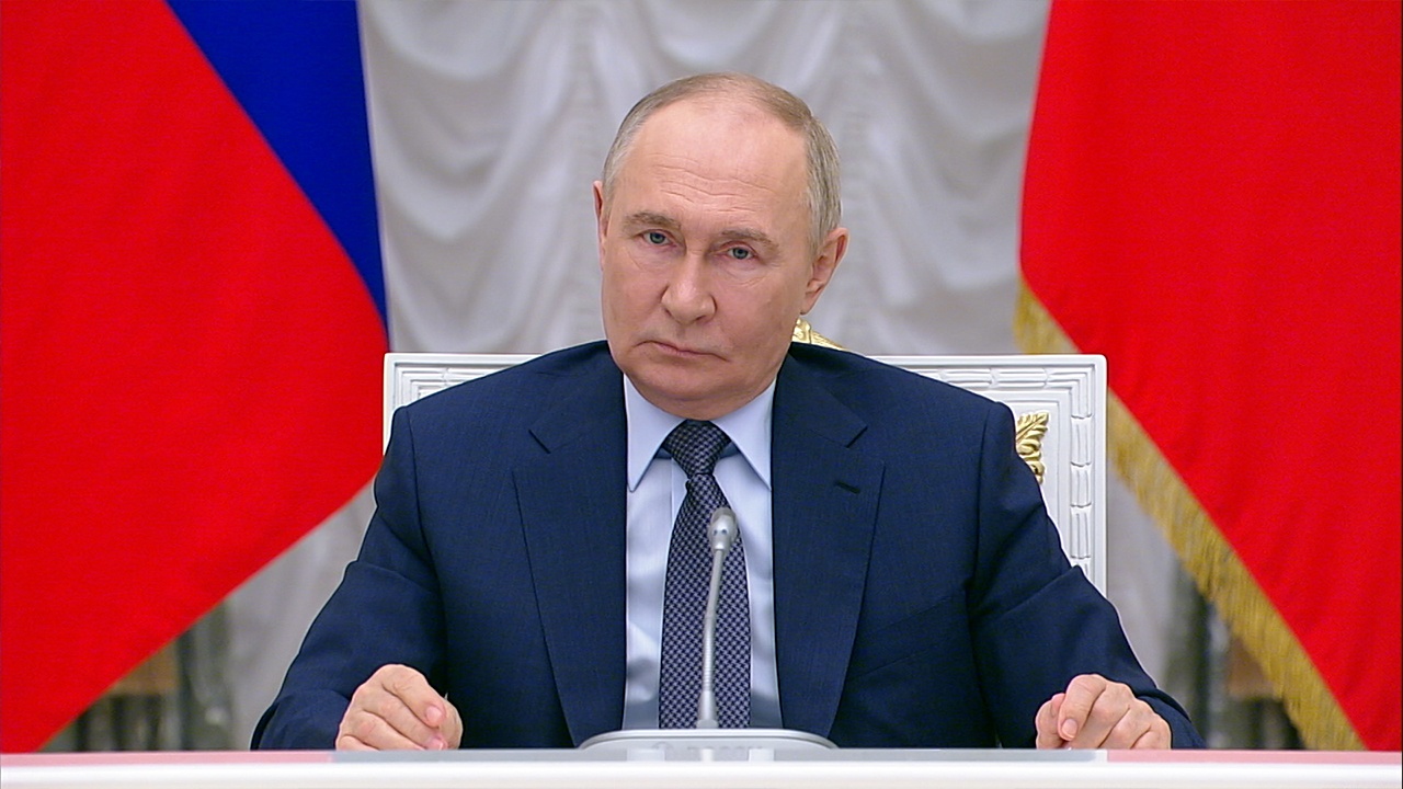 Путина назвали киборгом, и ему это не понравилось Путина назвали киборгом, и ему это не понравилось