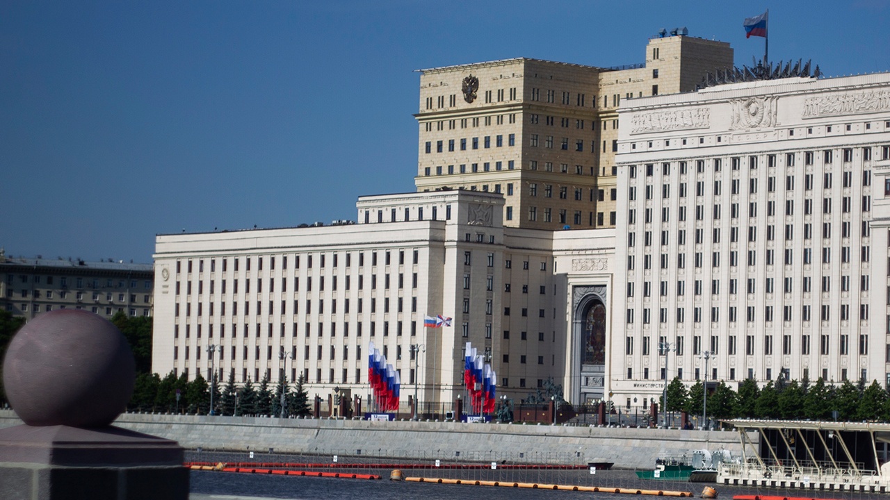 Над Россией за ночь сбили 296 украинских дронов Над Россией за ночь сбили 296 украинских дронов