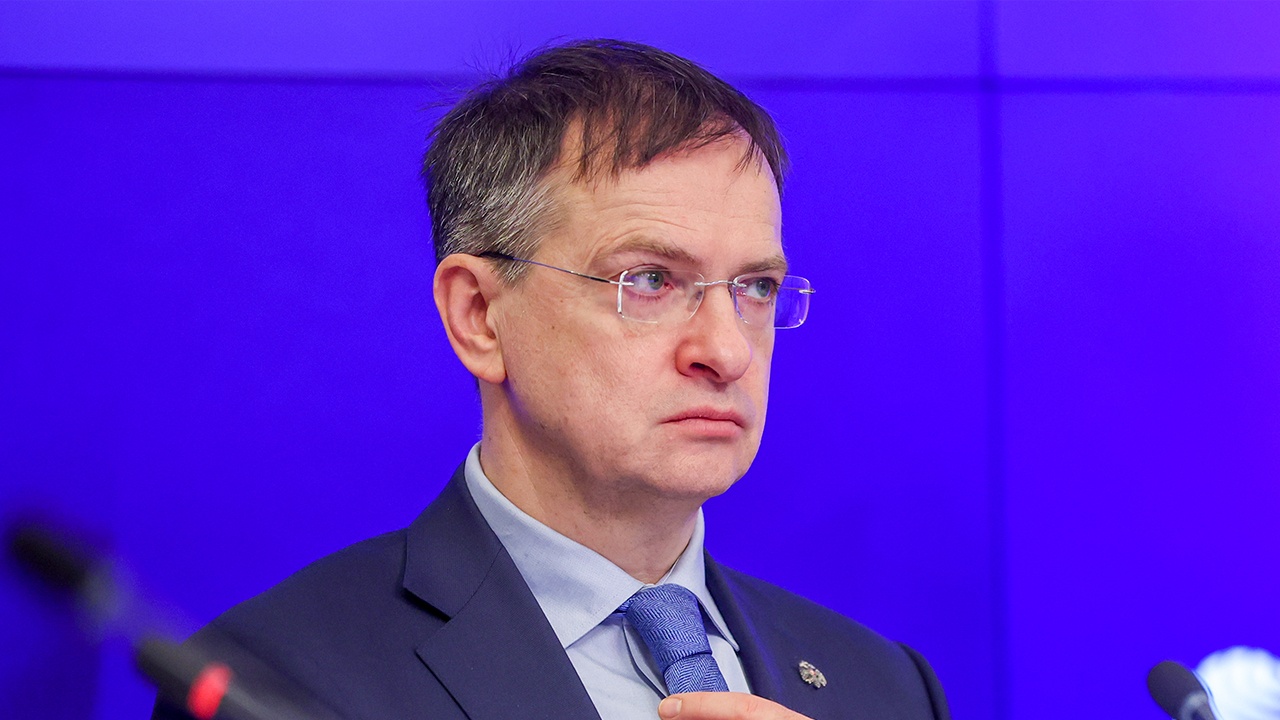 Песков назвал вопиющей ситуацию с угрозами в адрес семьи Мединского Песков назвал вопиющей ситуацию с угрозами в адрес семьи Мединского