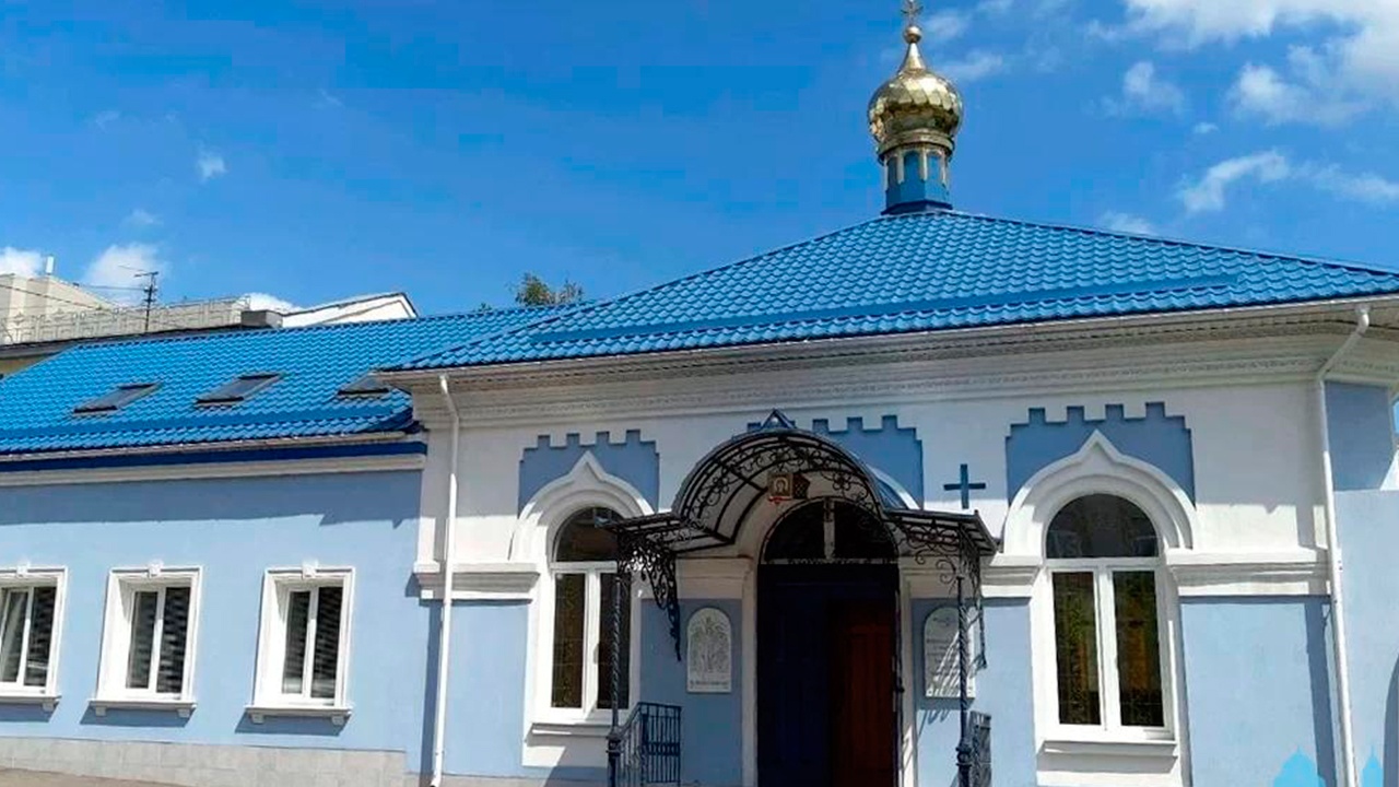 Обломки украинского БПЛА повредили храм в Курске Обломки украинского БПЛА повредили храм в Курске