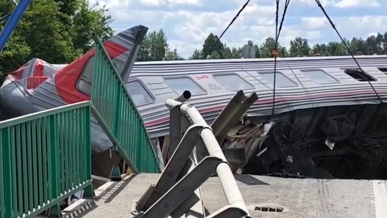 На месте обрушившегося моста в Брянской области построят новый На месте обрушившегося моста в Брянской области построят новый