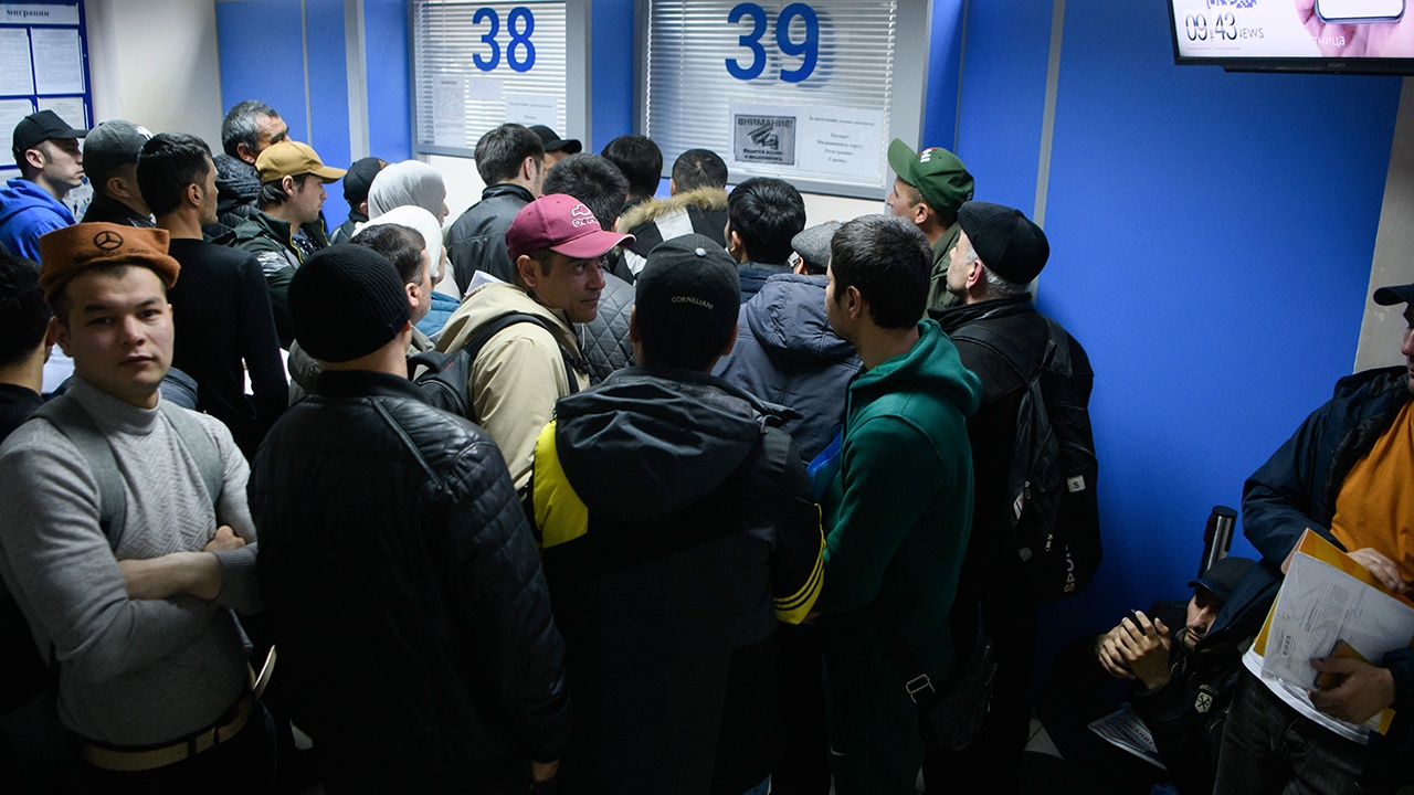 В Госдуме призвали принять меры против мошенничества при тестировании мигрантов В Госдуме призвали принять меры против мошенничества при тестировании мигрантов