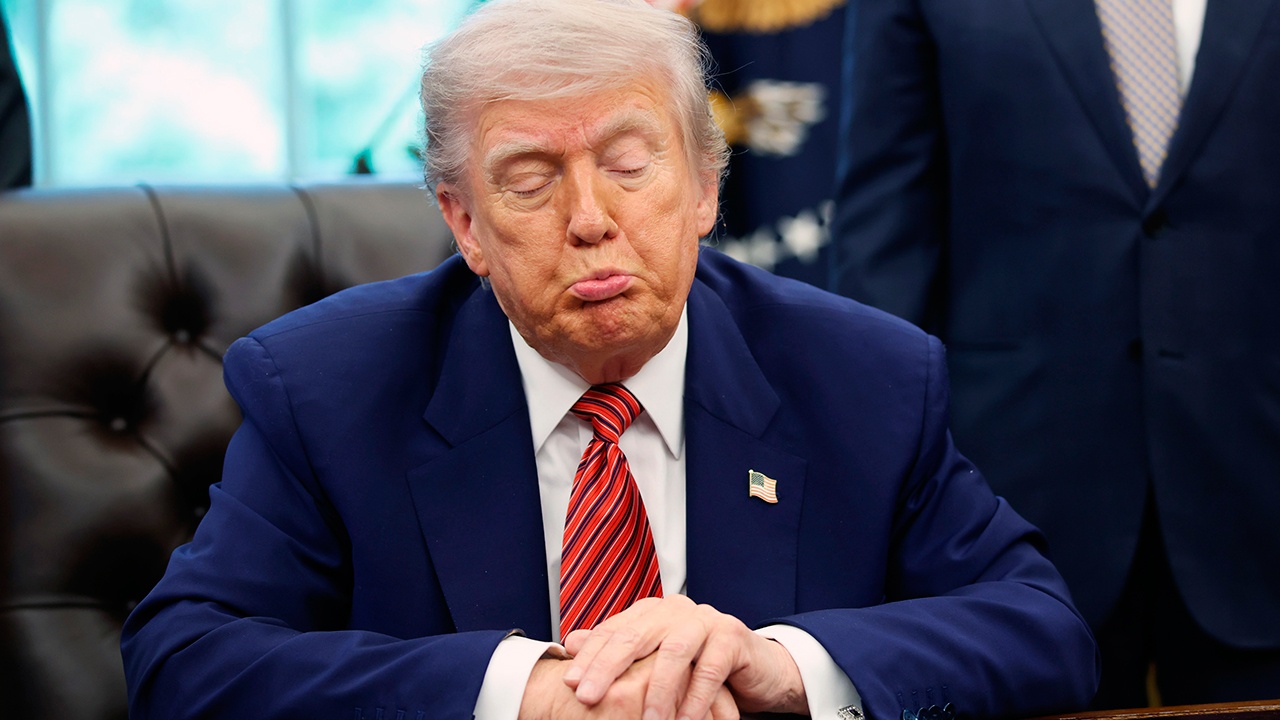Эксперт перечислил признаки того, что Трамп оставил Украину Эксперт перечислил признаки того, что Трамп оставил Украину