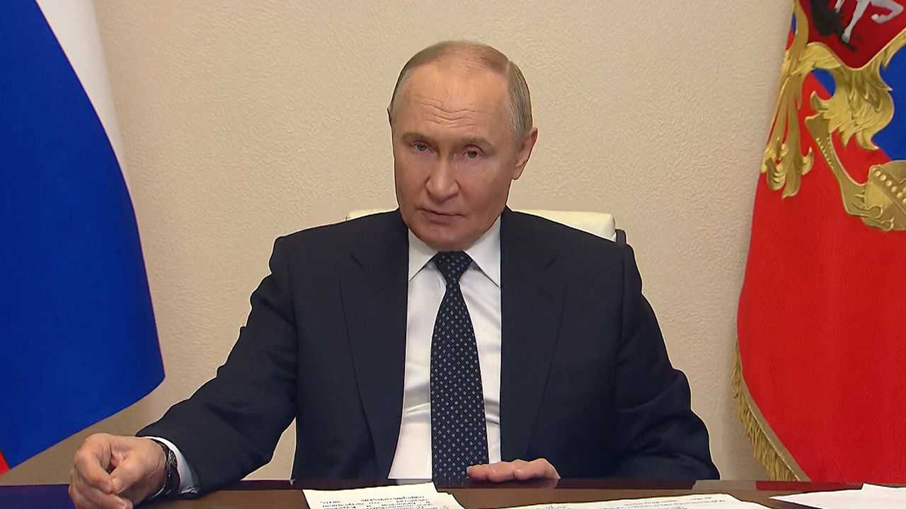 Путин: киевскому режиму «мир вообще не нужен», он будет означать утрату власти Путин: киевскому режиму «мир вообще не нужен», он будет означать утрату власти