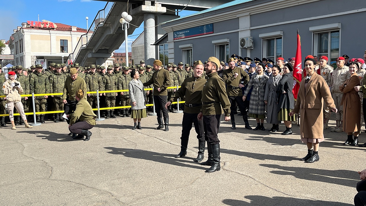 Более восьми тысяч человек приняли участие в акции Минобороны в Чите Более восьми тысяч человек приняли участие в акции Минобороны в Чите