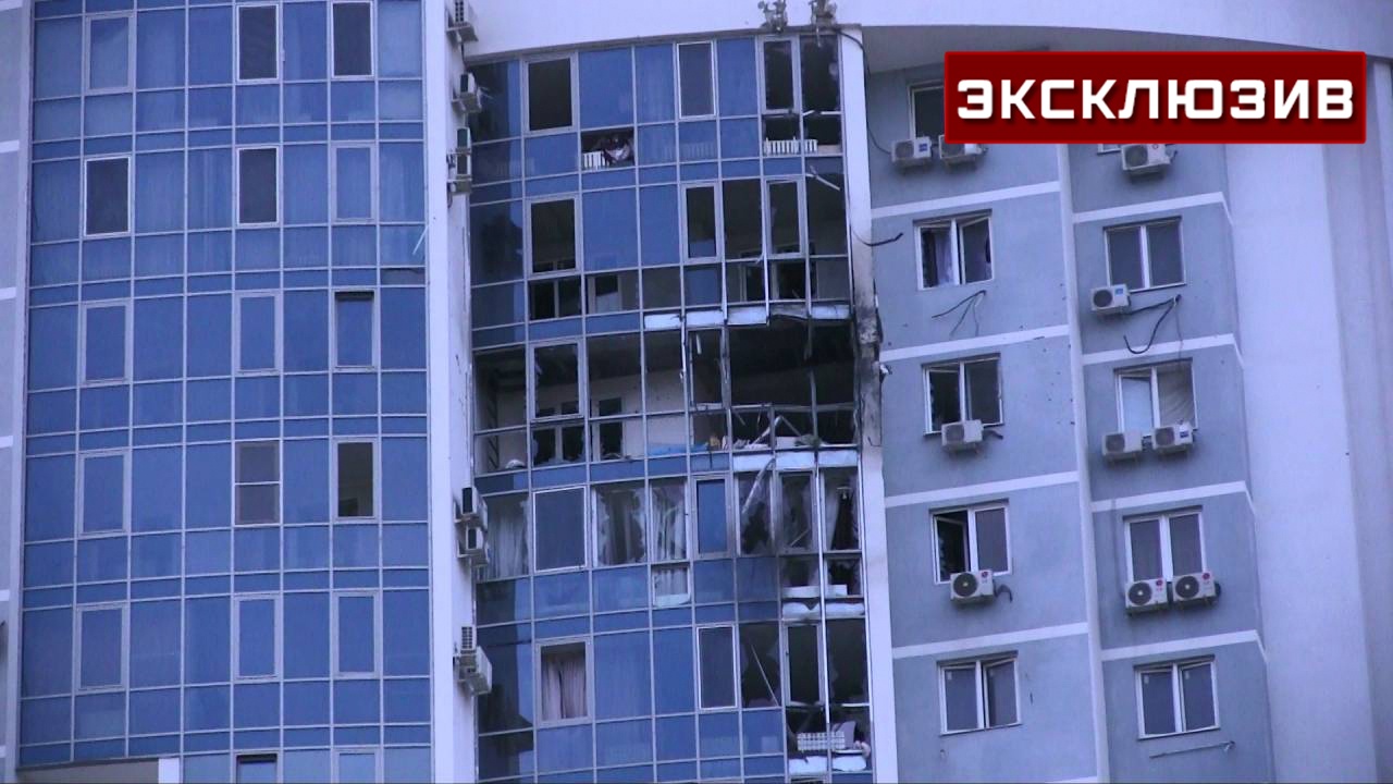 Опубликовано видео последствий атаки ВСУ по жилым кварталам в Энгельсе Опубликовано видео последствий атаки ВСУ по жилым кварталам в Энгельсе