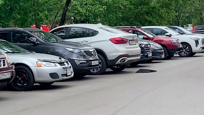 Найденный под BMW на западе Москвы сверток оказался GPS-трекером Найденный под BMW на западе Москвы сверток оказался GPS-трекером