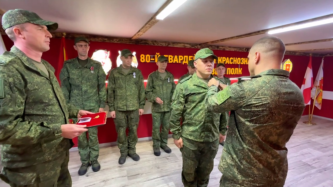 Освобождавшим Богдановку бойцам вручили госнаграды