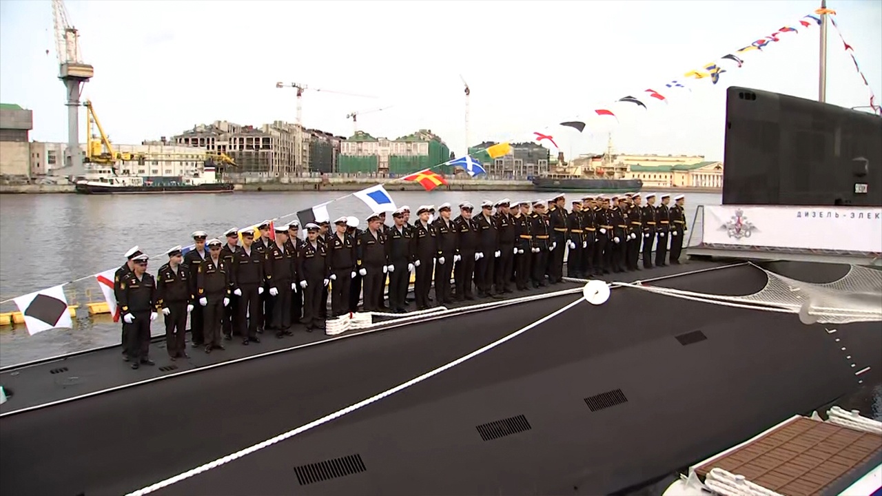 Дизель-электрическую подлодку «Якутск» передали Военно-морскому флоту Дизель-электрическую подлодку «Якутск» передали Военно-морскому флоту