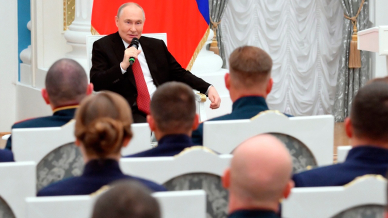 Путин: бессмертие России выражается в победах нашей страны Путин: бессмертие России выражается в победах нашей страны