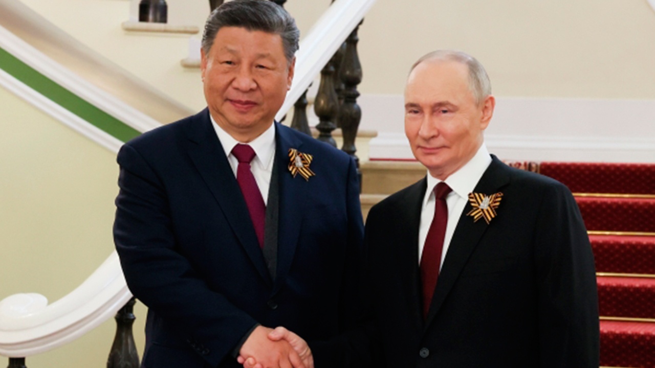 Путин на этой неделе проведет телефонный разговор с Си Цзиньпином Путин на этой неделе проведет телефонный разговор с Си Цзиньпином