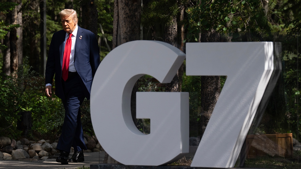 Трамп раскритиковал Макрона за ошибочное суждение о причине ухода с G7 Трамп раскритиковал Макрона за ошибочное суждение о причине ухода с G7