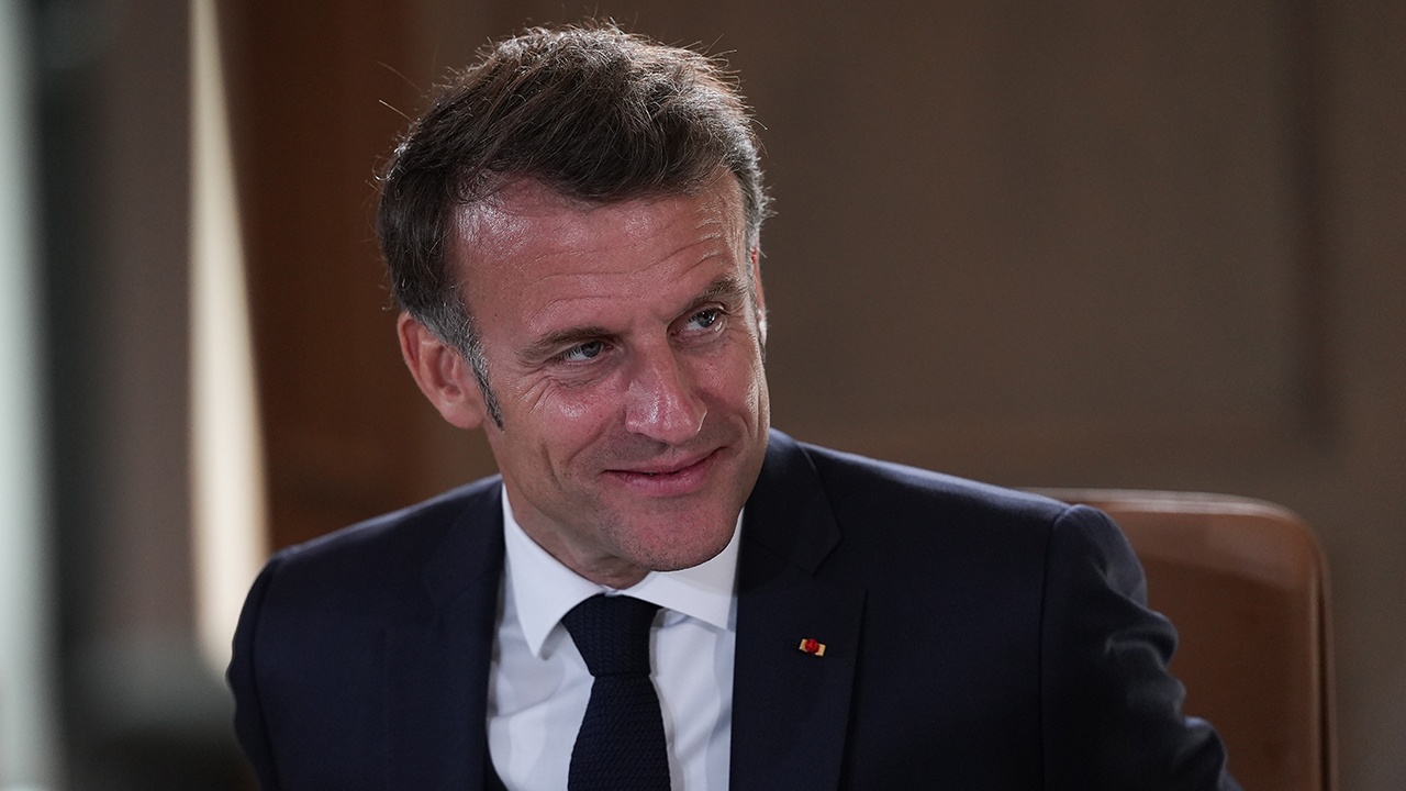 Макрон заявил о подготовке новых беспрецедентных санкций ЕС против РФ Макрон заявил о подготовке новых беспрецедентных санкций ЕС против РФ