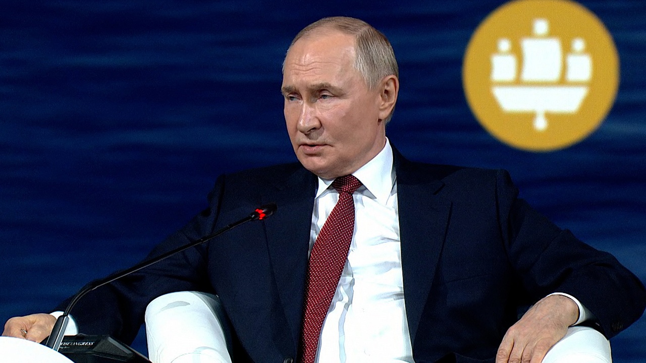 Путин: Россия всегда поддерживает Иран в работе по мирному атому Путин: Россия всегда поддерживает Иран в работе по мирному атому