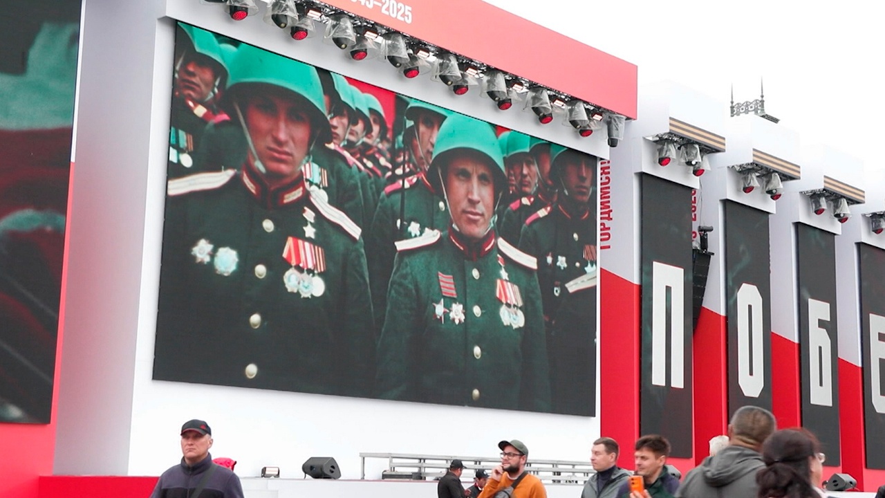 На Красной площади открылся иммерсивный музей к 80-летию Парада Победы На Красной площади открылся иммерсивный музей к 80-летию Парада Победы