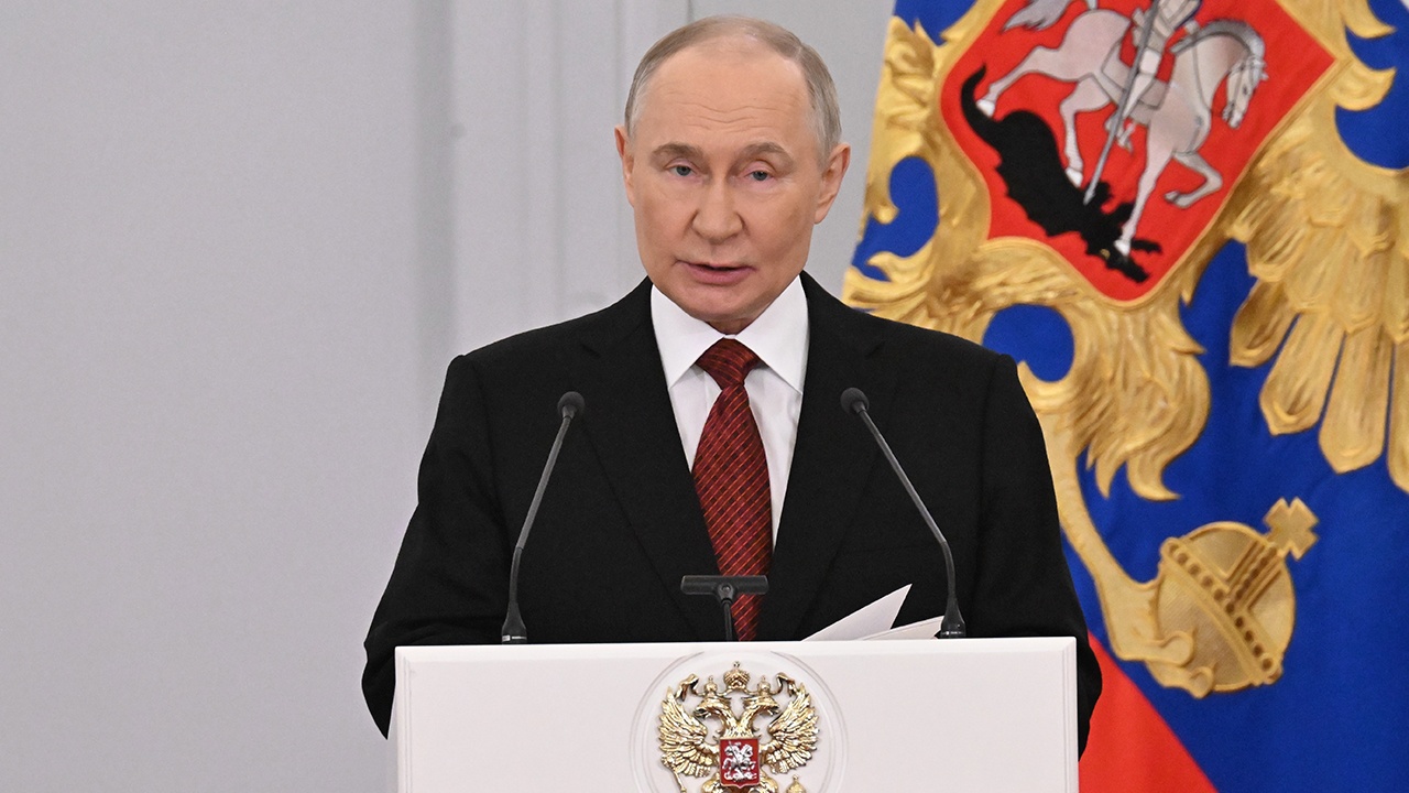 Путин: Киев должен признать новые регионы РФ и объявить нейтралитет Путин: Киев должен признать новые регионы РФ и объявить нейтралитет