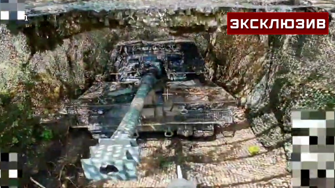 Дроновод уничтожил вражескую САУ Krab, филигранно проникнув в узкую щель