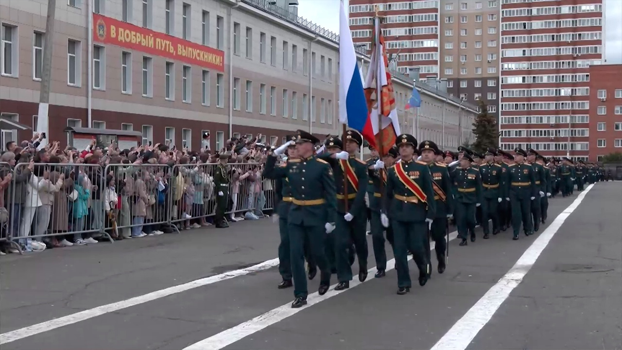 В Военной академии РВСН им. Петра Великого состоялся выпуск офицеров-ракетчиков В Военной академии РВСН им. Петра Великого состоялся выпуск офицеров-ракетчиков