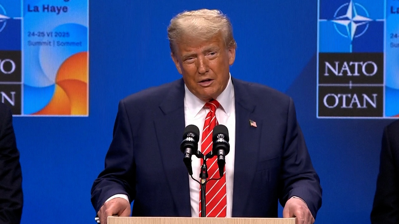 Трамп назвал сарказмом слова о завершении конфликта на Украине за 24 часа Трамп назвал сарказмом слова о завершении конфликта на Украине за 24 часа