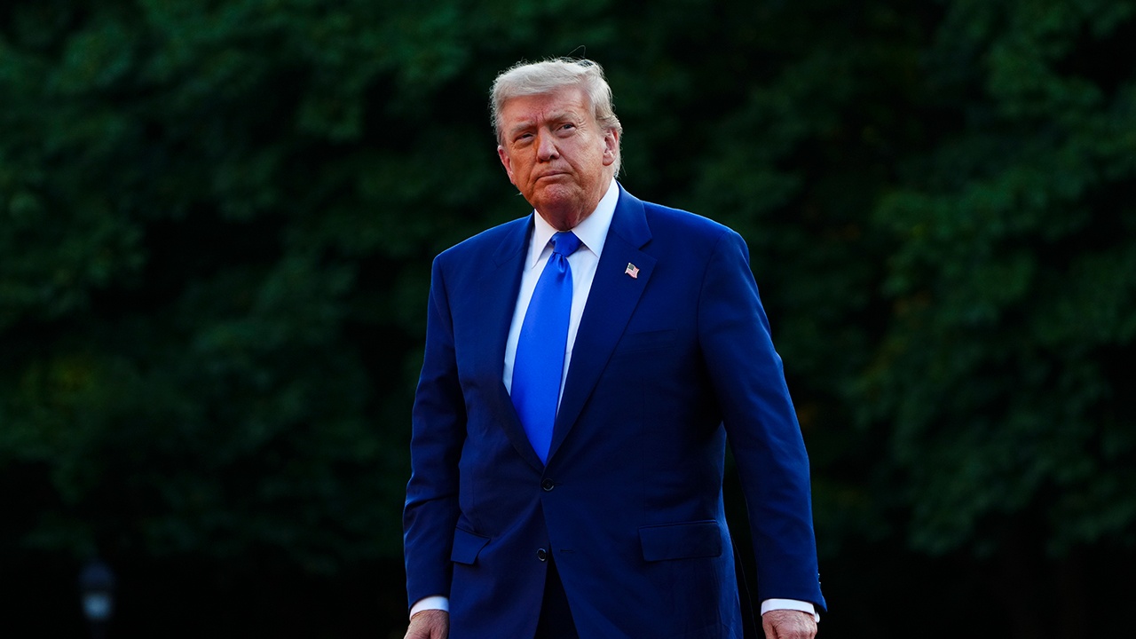 Трамп призвал выгнать журналистку CNN «как собаку» за слова об Иране Трамп призвал выгнать журналистку CNN «как собаку» за слова об Иране