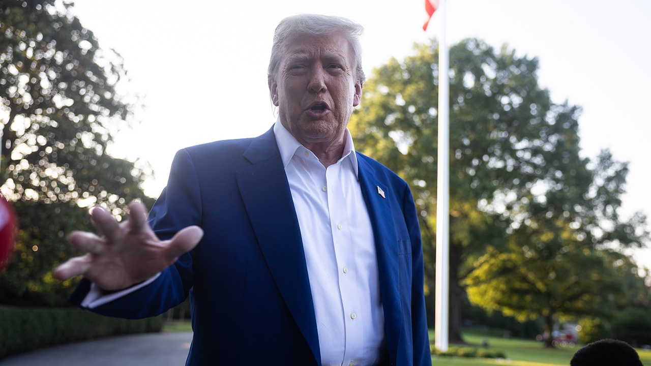 Трамп заявил, что подписал торговую сделку с Китаем Трамп заявил, что подписал торговую сделку с Китаем