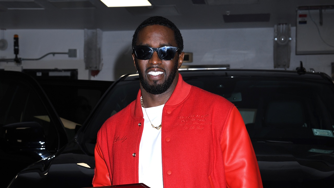 Прокуратура смягчила обвинения против рэпера P. Diddy Прокуратура смягчила обвинения против рэпера P. Diddy